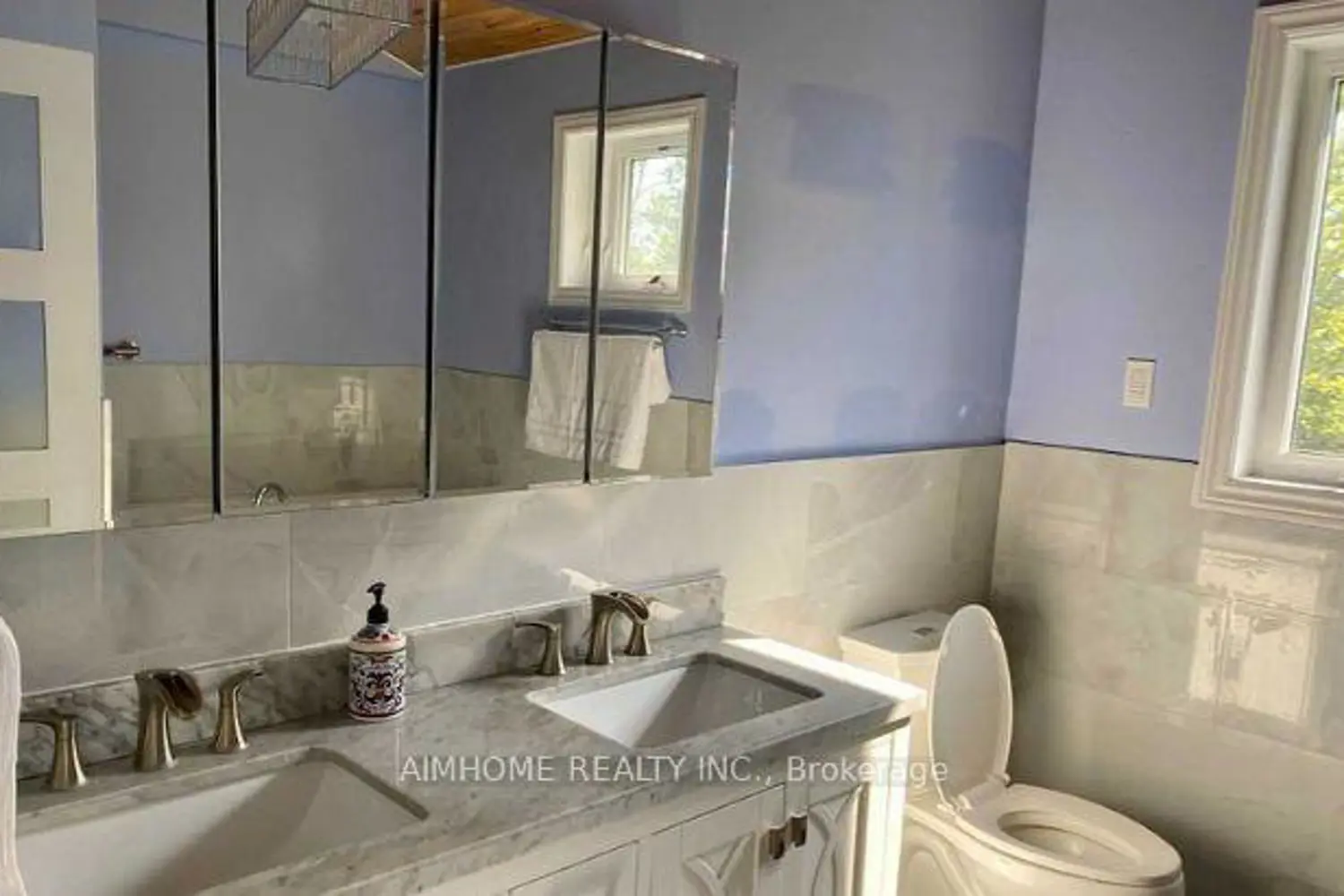 Additional image 4 of 2858 Lakeshore Road