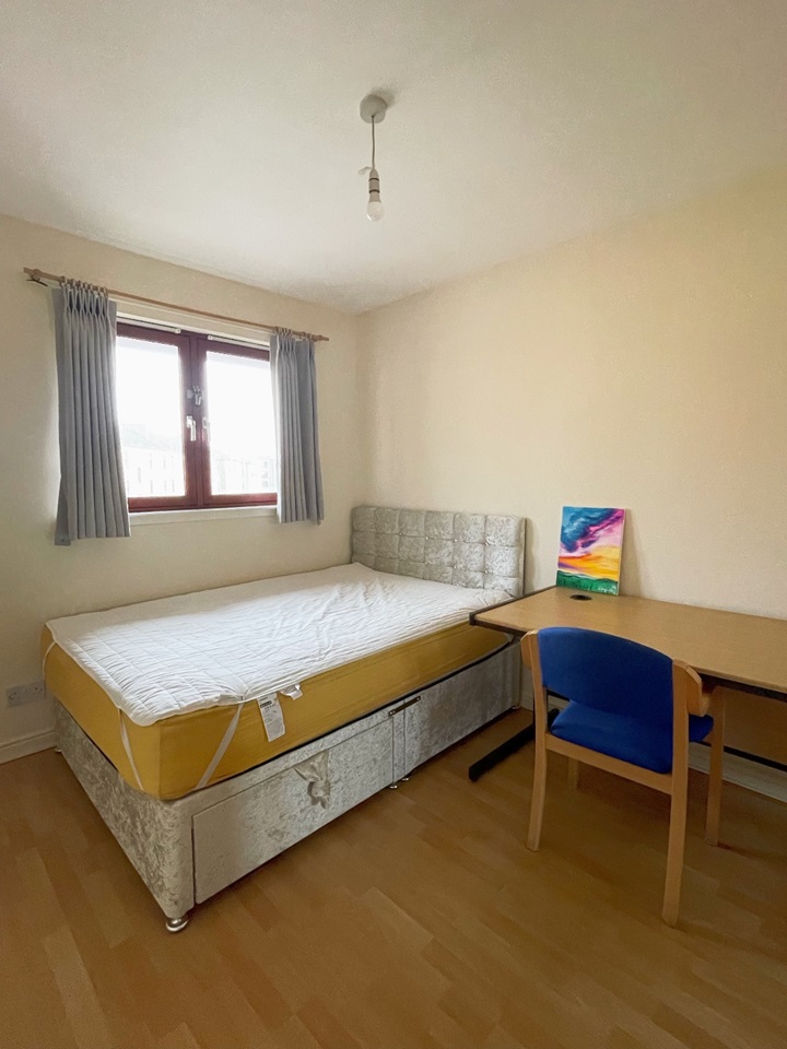 Additional image 2 of 3 Bed Flat, Lymburn Street, G3, N1 7GU