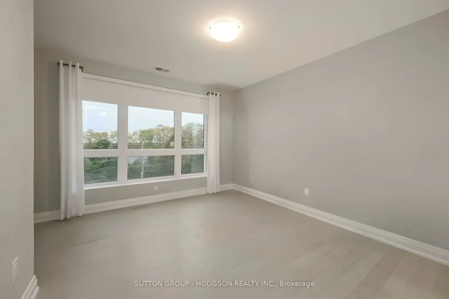 Additional image 7 of 1975 Fountain Grass Drive 309