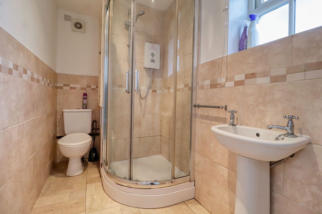 Additional image 7 of 1 bed flat to rentMoorwell Road, Scunthorpe DN17