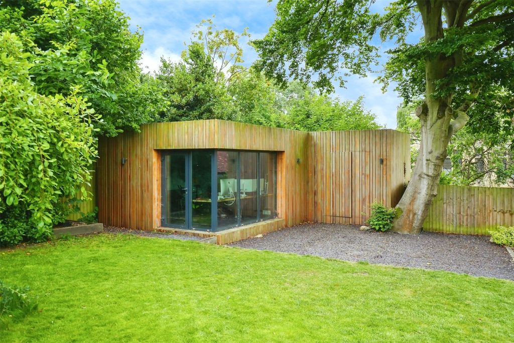 Additional image 33 of 5 bed detached house to rentChurch Road, Horspath, Oxford OX33