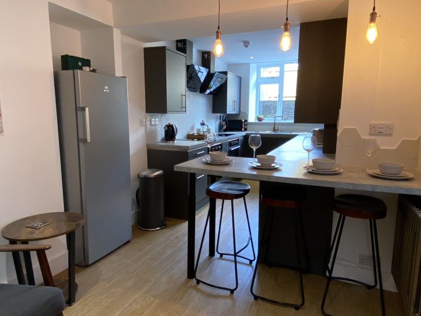 7 bed shared accommodation to rentMansel Street, Swansea SA1 photo 3