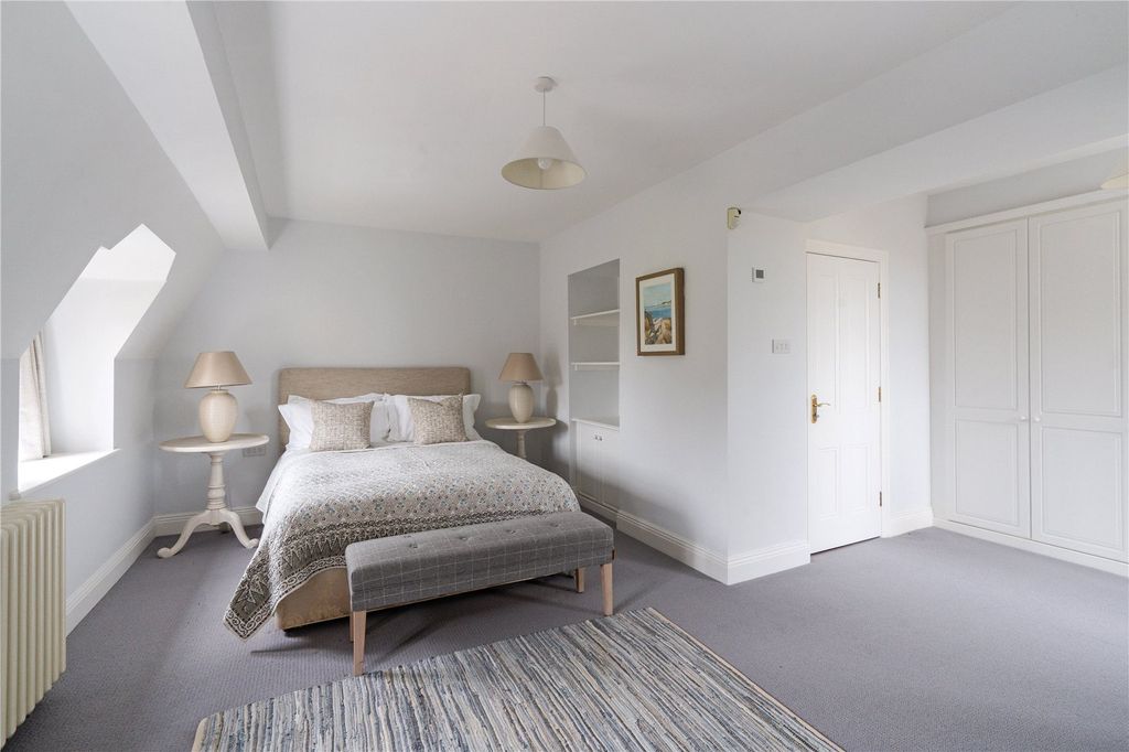 Additional image 25 of 6 bed detached house to rentBagendon, Cirencester, Gloucestershire GL7