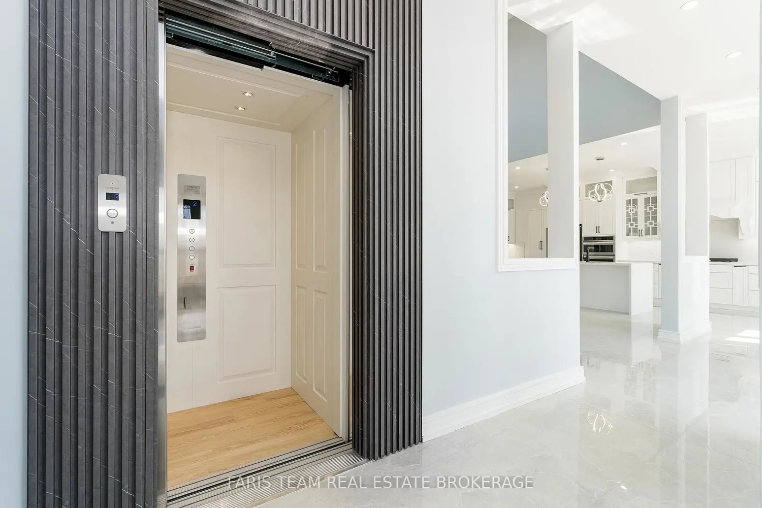 Additional image 10 of 409381 Grey Road 4