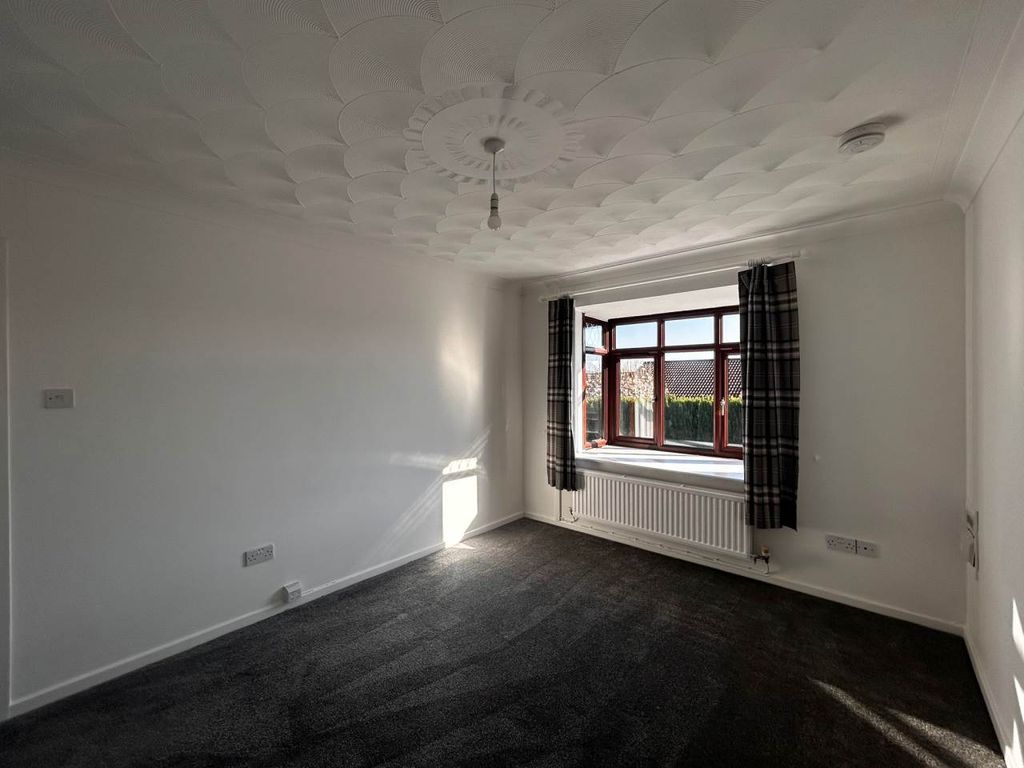 Additional image 6 of 2 bed semi-detached bungalow to rentOak Hill Park, Skewen, Neath SA10