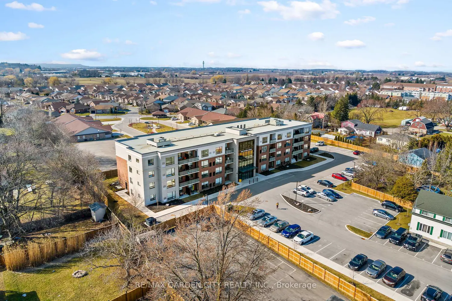 Additional image 13 of 3998 Victoria Avenue 105