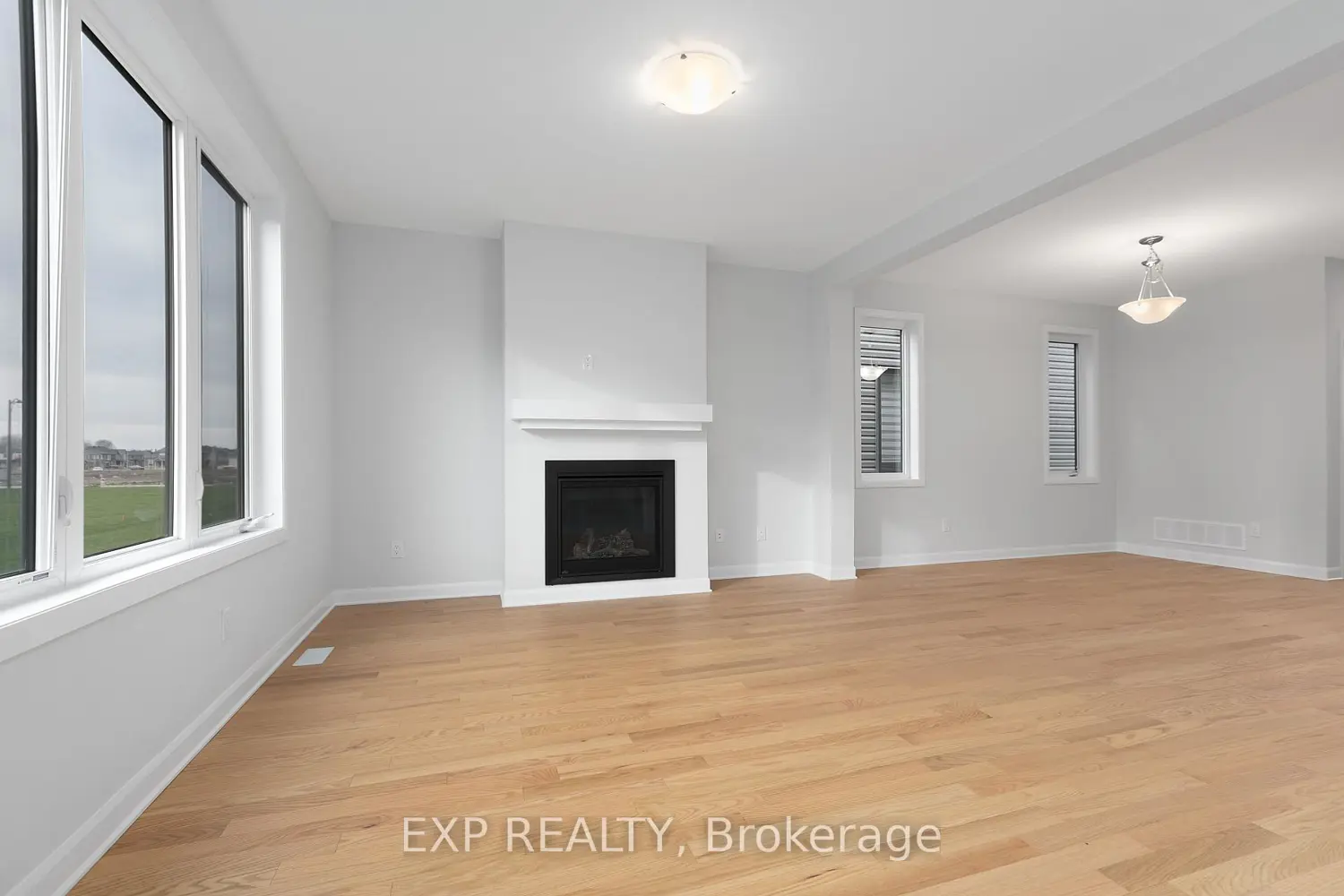 539 Anchor Circle photo 4