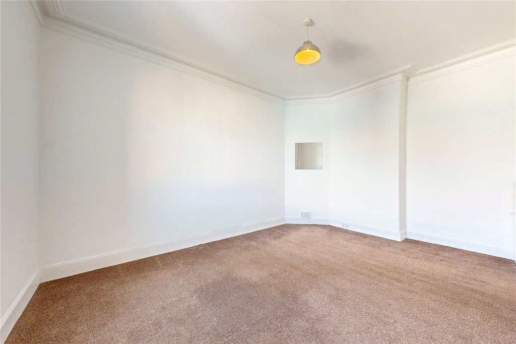 Additional image 15 of 2 bed flat to rentShore Road, Perth PH2