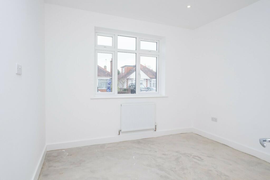 Additional image 9 of Large 4 bed house Coombe Avenue
