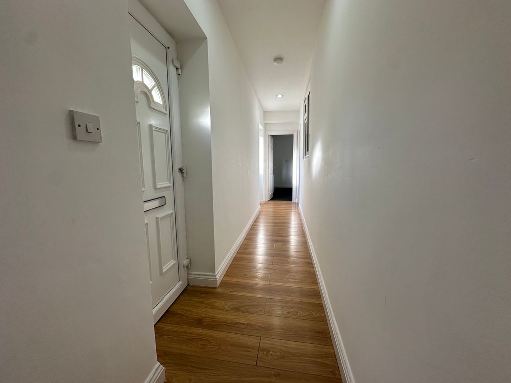 Additional image 14 of 3 bed flat to rentWestcotes Drive, Leicester LE3