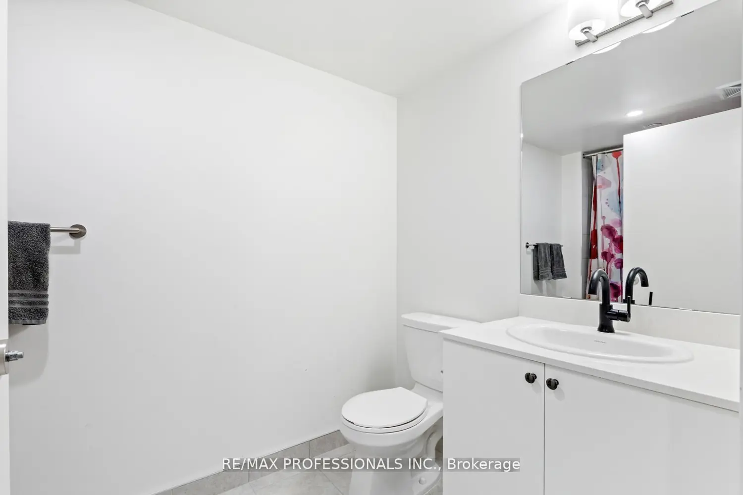 Additional image 11 of 10 Wilby Crescent 1603
