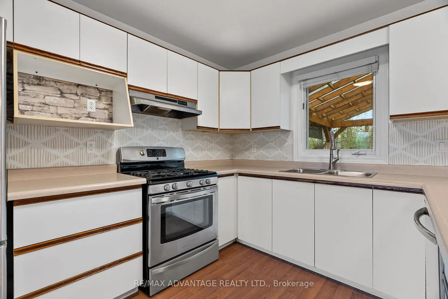 Additional image 3 of 21 Village Gate Crescent