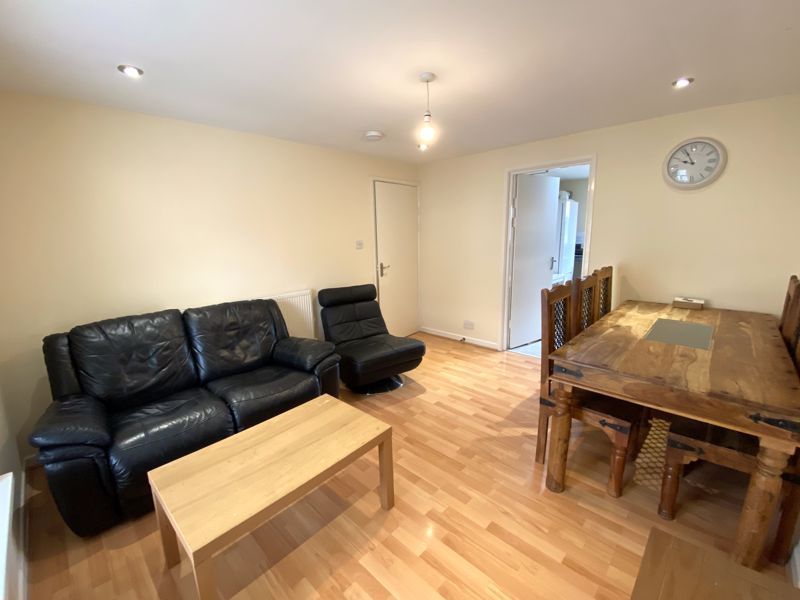 Additional image 3 of 2 bed flat to rentFurnished Flat. Stow Hill, Newport NP20