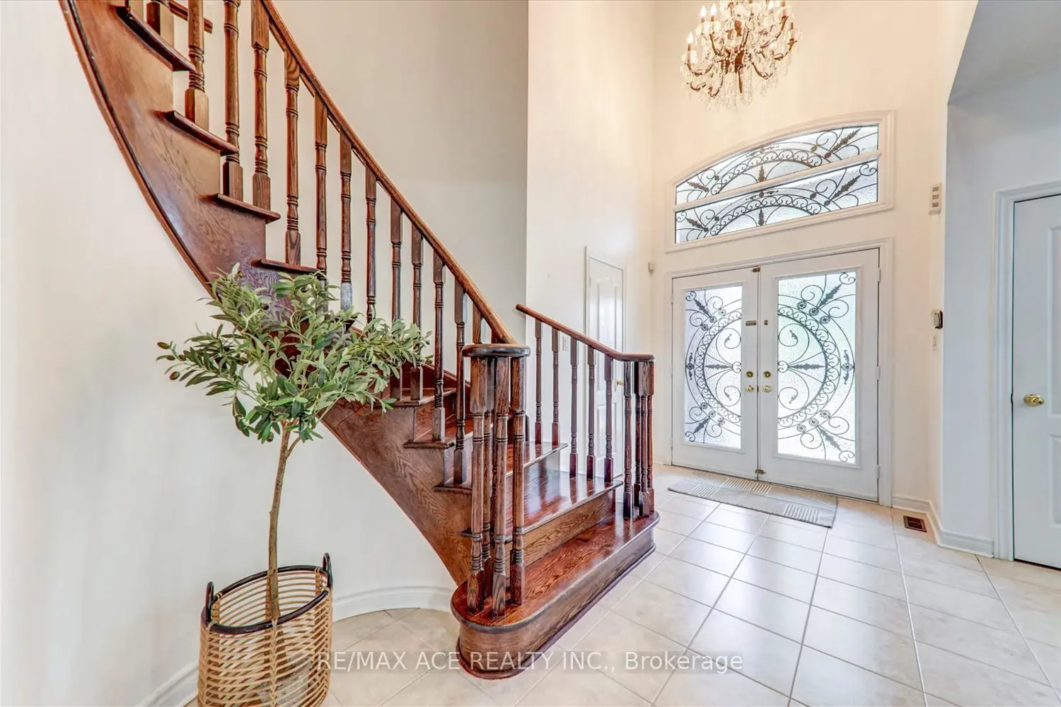 Additional image 3 of 46 Purebrook Crescent