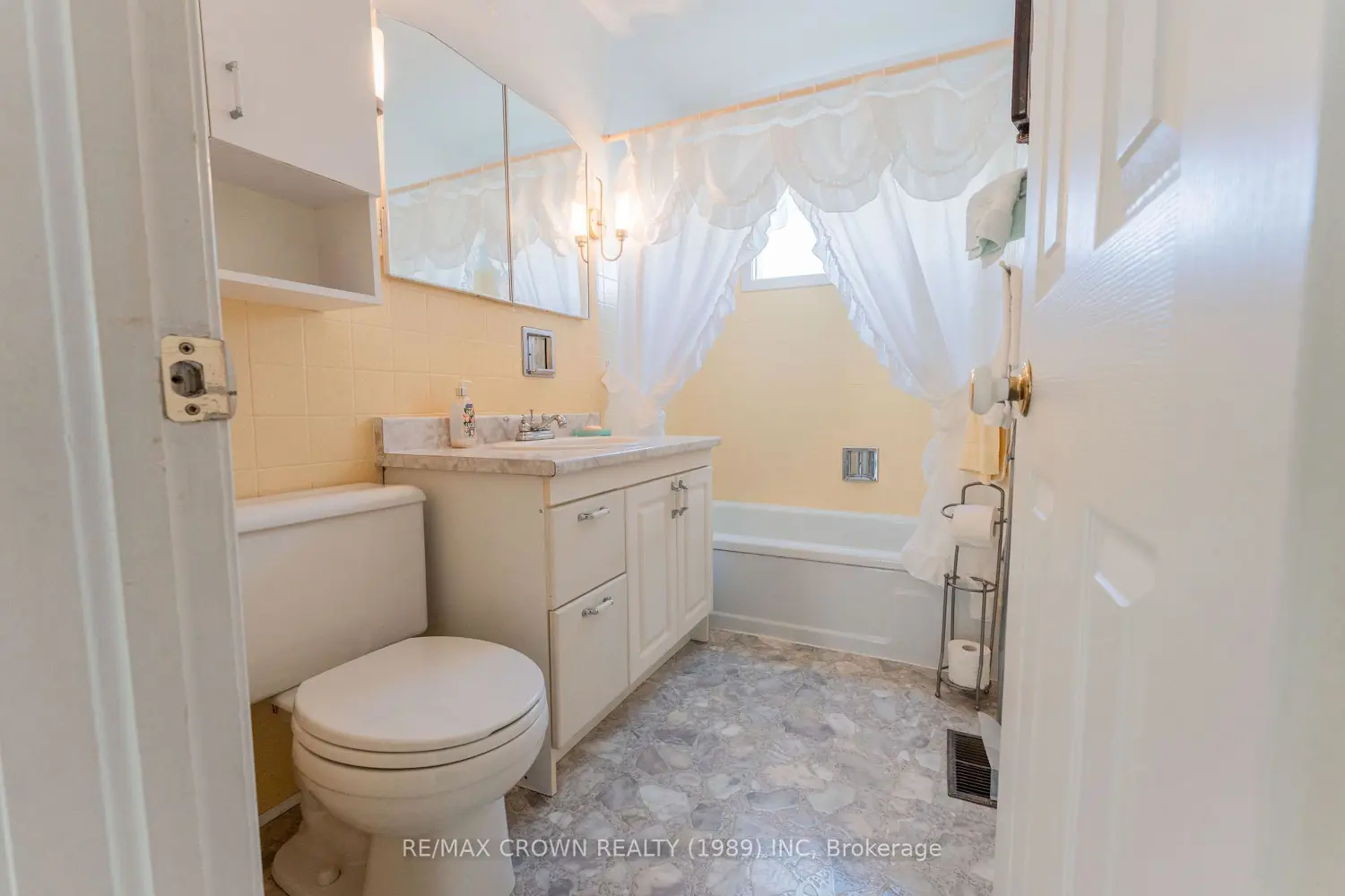 Additional image 10 of 34 Maple Drive