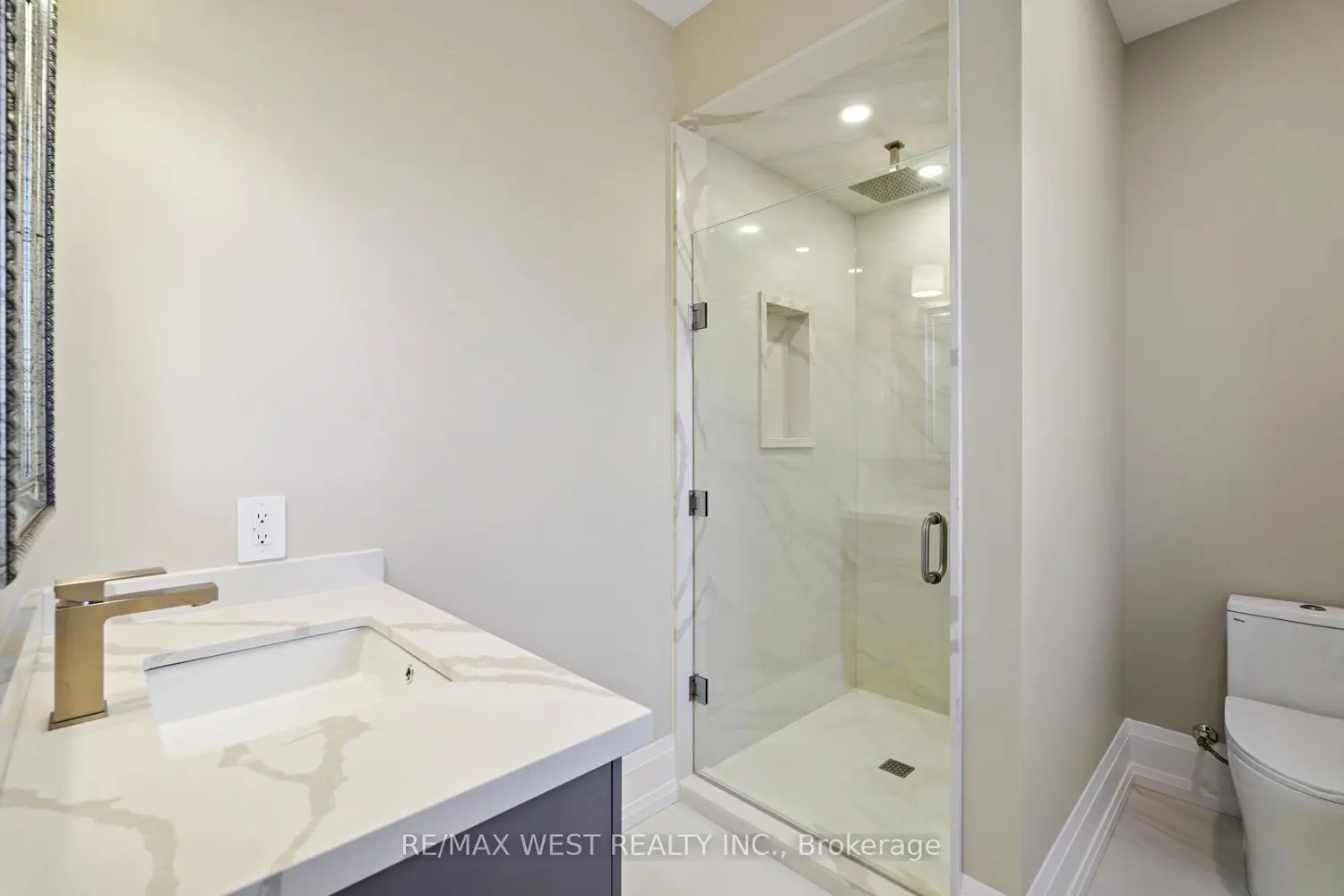 Additional image 9 of 29 W Dykie Court
