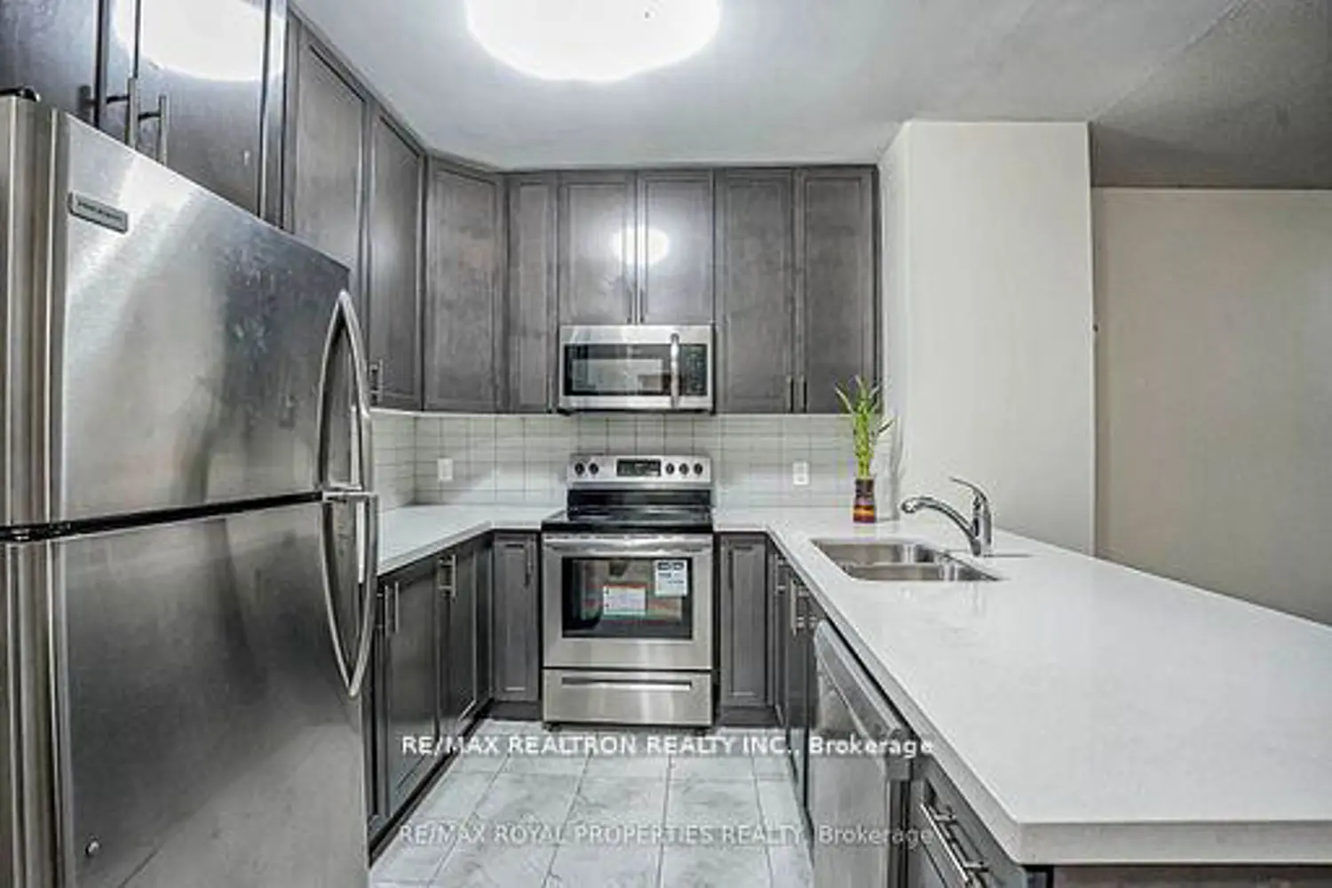 Additional image 5 of 39 New Delhi Drive 407