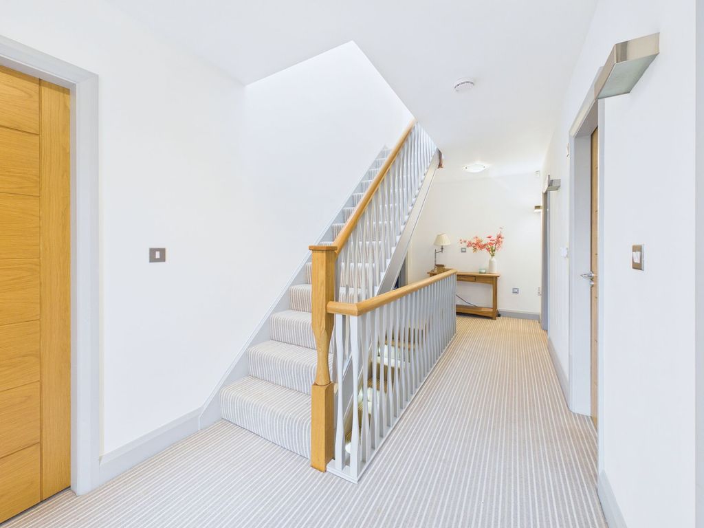 Additional image 14 of 6 bed detached house to rentDore Lodge Gardens, Sheffield S17