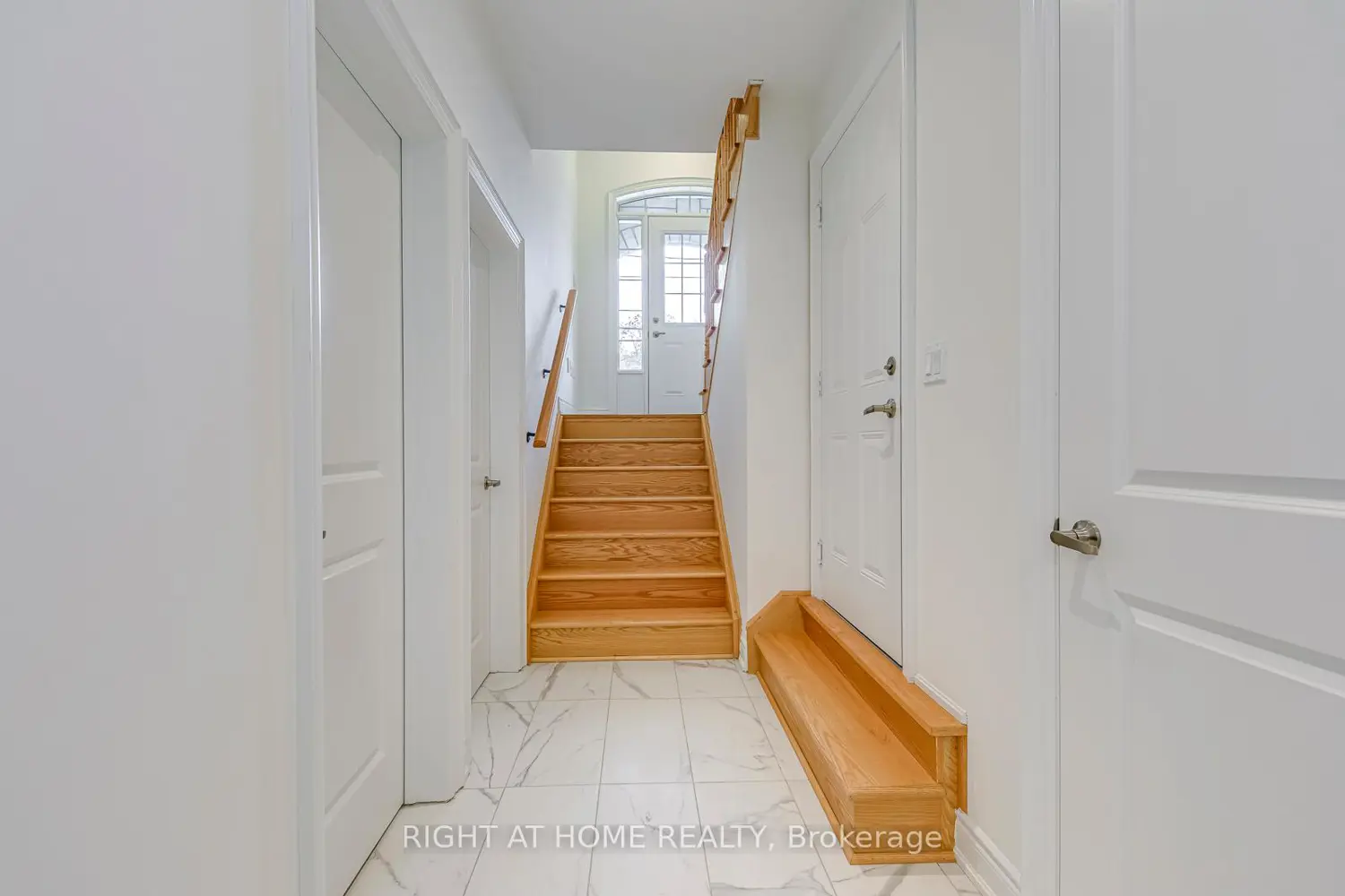 Additional image 15 of 2579 Islington Avenue
