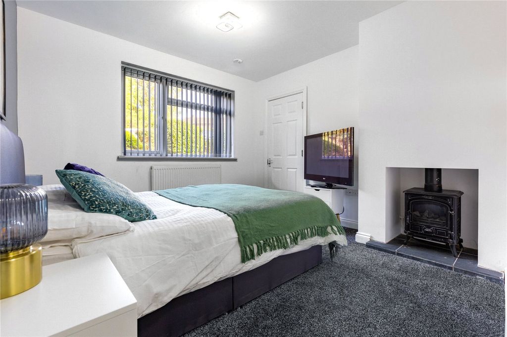 Additional image 19 of 6 bed semi-detached house to rentHelmdon Crescent, Northampton NN2