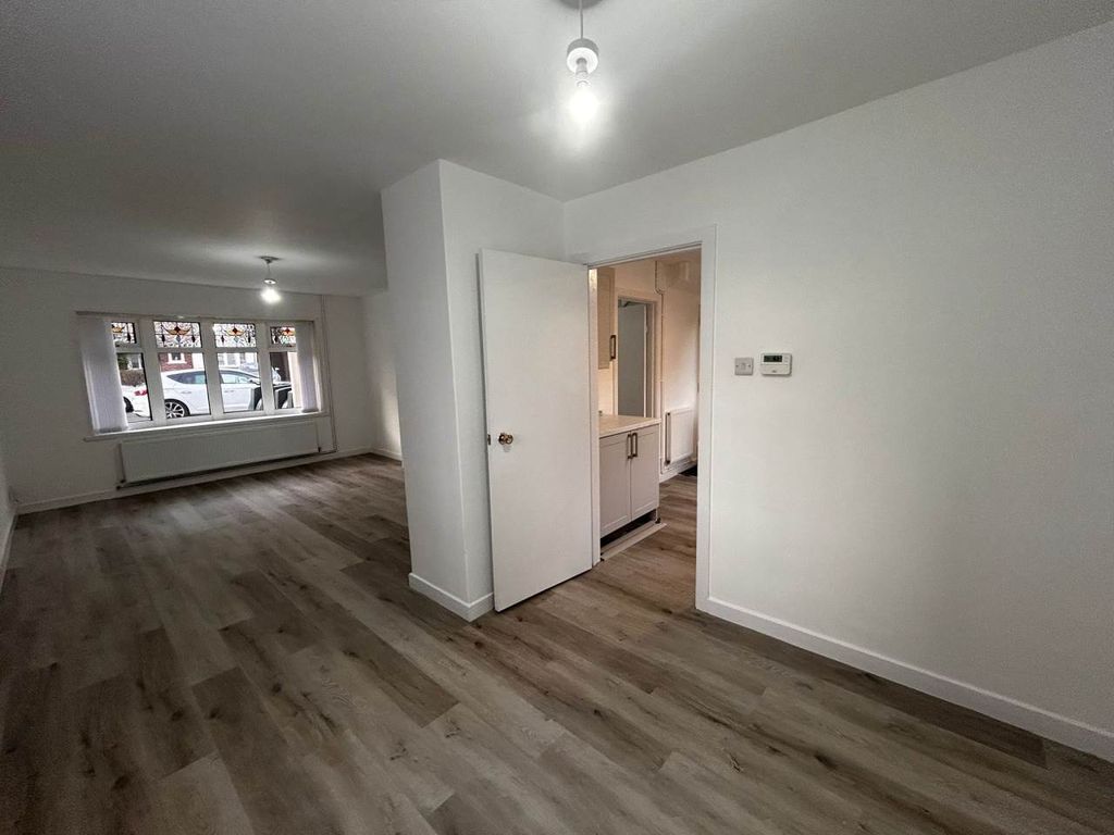 Additional image 3 of 3 bed detached house to rentWoodlands Park Drive, Cadoxton, Neath SA10