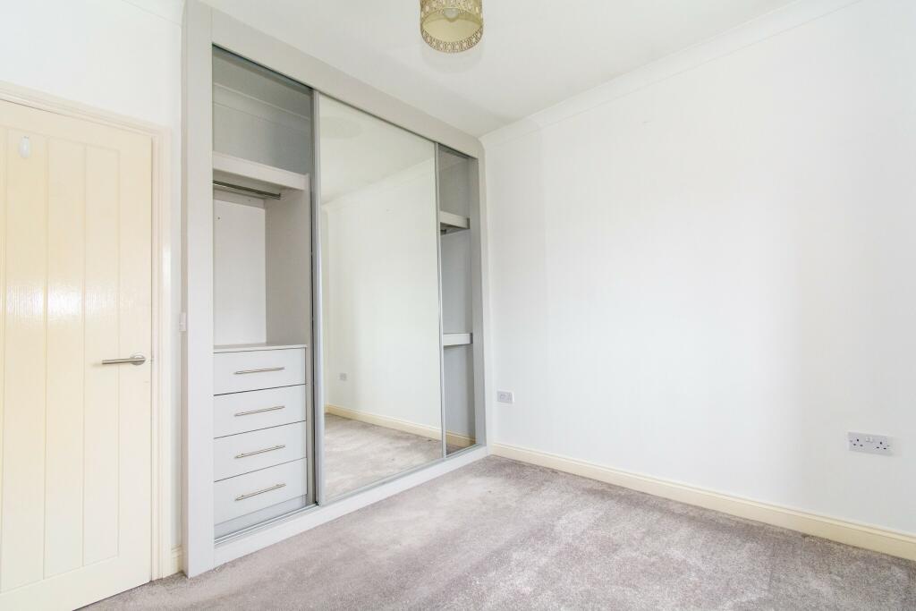 Additional image 8 of 2 Bed House on Coombe Avenue