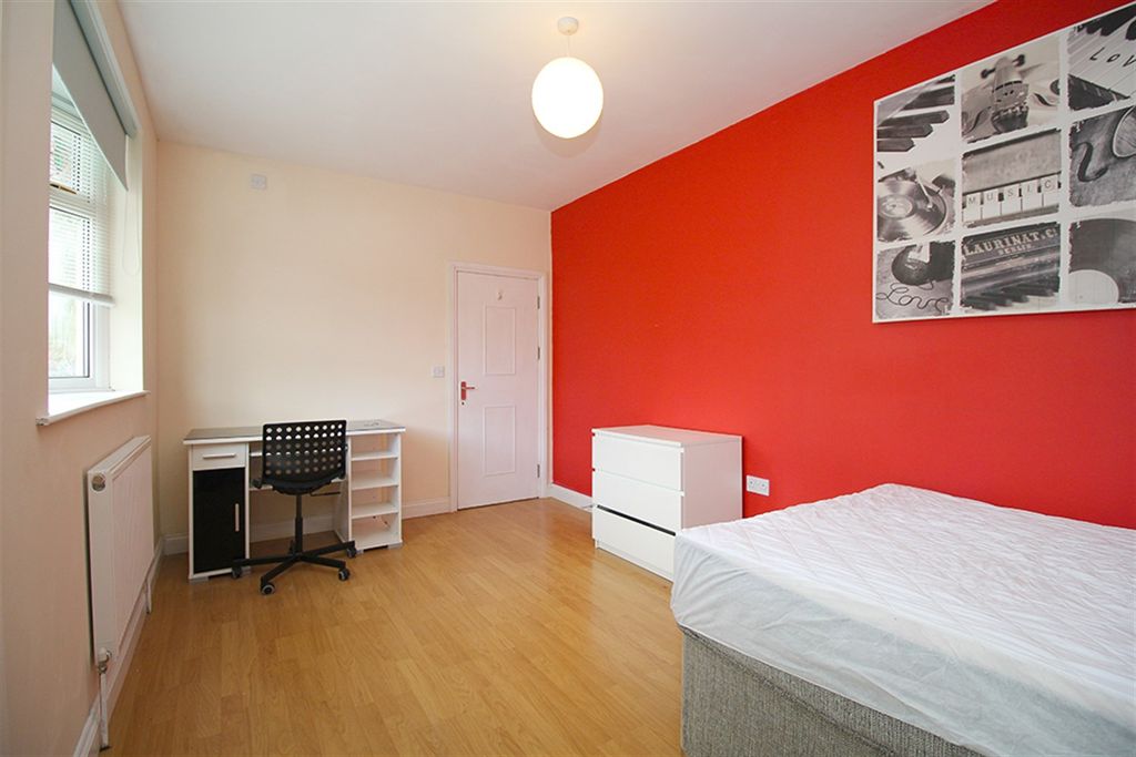 Additional image 12 of 9 bed town house to rentCarington Street, Loughborough LE11