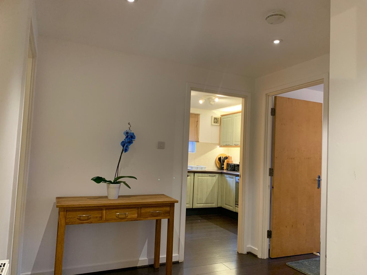 Additional image 7 of 2 Bed Flat, Albion Gardens, EH7, N1 7GU