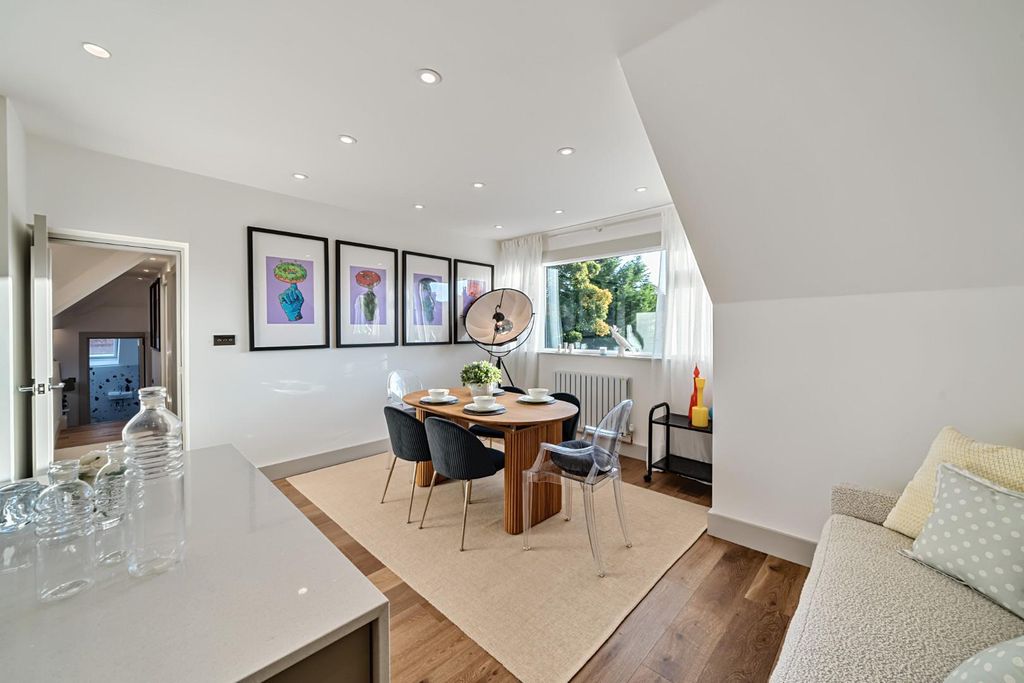 Additional image 12 of 3 bed flat to rentTewit Well Road, Harrogate HG2