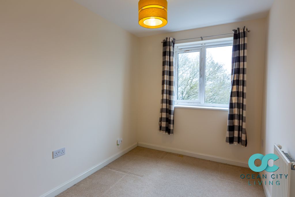 Additional image 10 of 4 bed town house to rentBridge View, Plymouth PL5