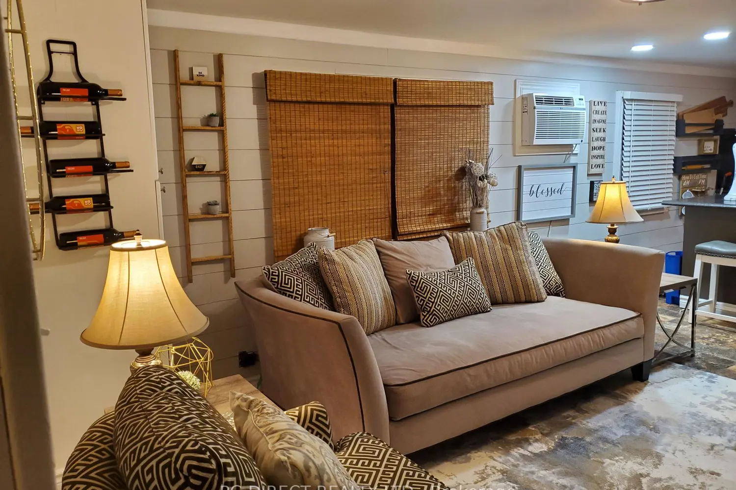 Additional image 3 of 9480 Longwoods Road 5