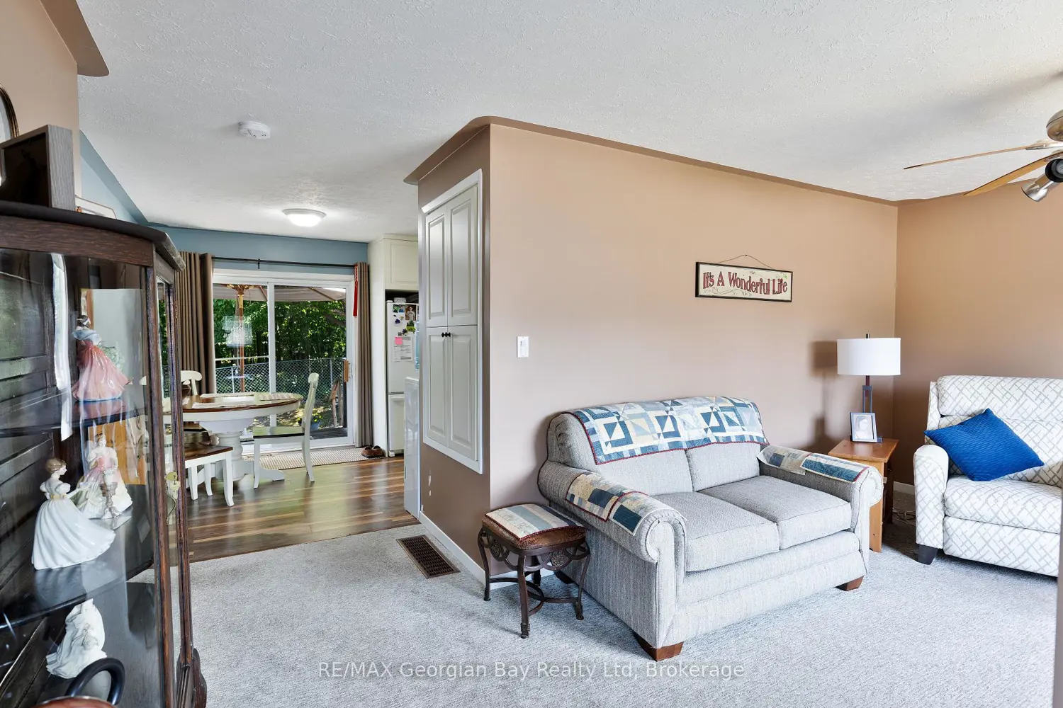 Additional image 2 of 5 Easton Avenue