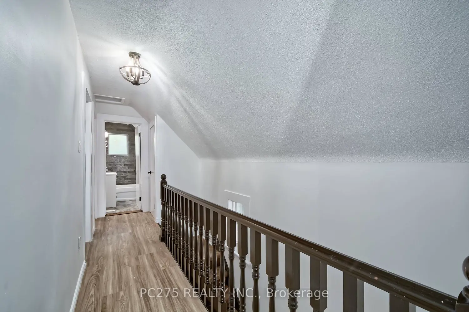 Additional image 10 of 549 Quebec Street