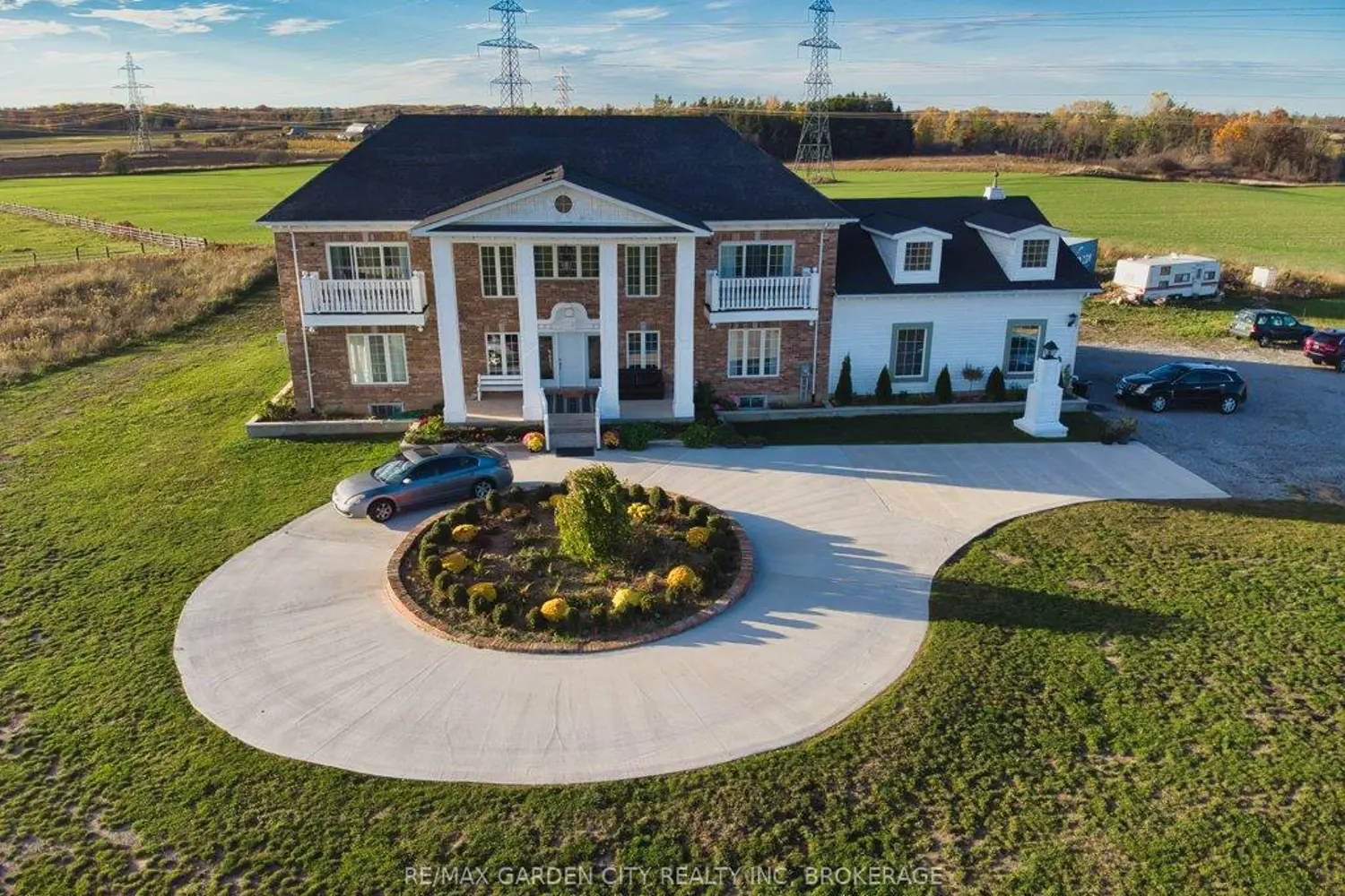 Additional image 15 of 2400 Effingham Street