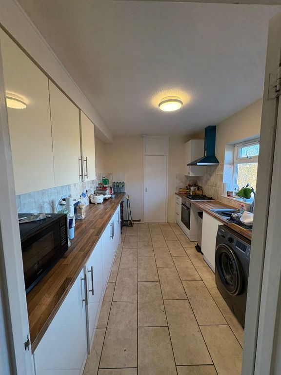 Additional image 2 of 3 bed flat to rentPippin Green, Norwich, Norfolk NR4