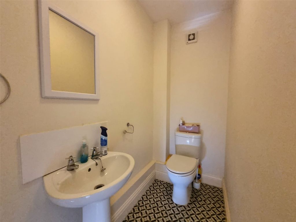 Additional image 14 of 3 bed semi-detached house to rentTy Fynnon, North Down Farm, Sixth Lane, Lamphey, Pembroke, Pembrokeshire SA71