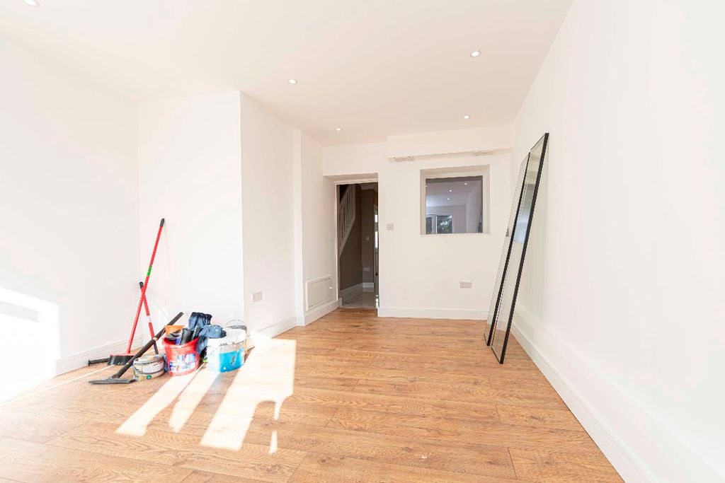 Additional image 10 of 2 bed terraced house to rentPritchard Street, Treharris CF46