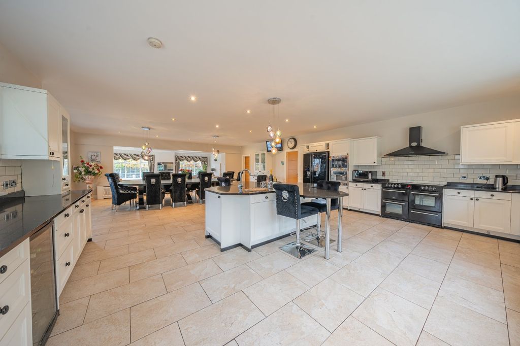 Additional image 4 of Land to rentOne Oak, Tarn Lane, Leeds LS17