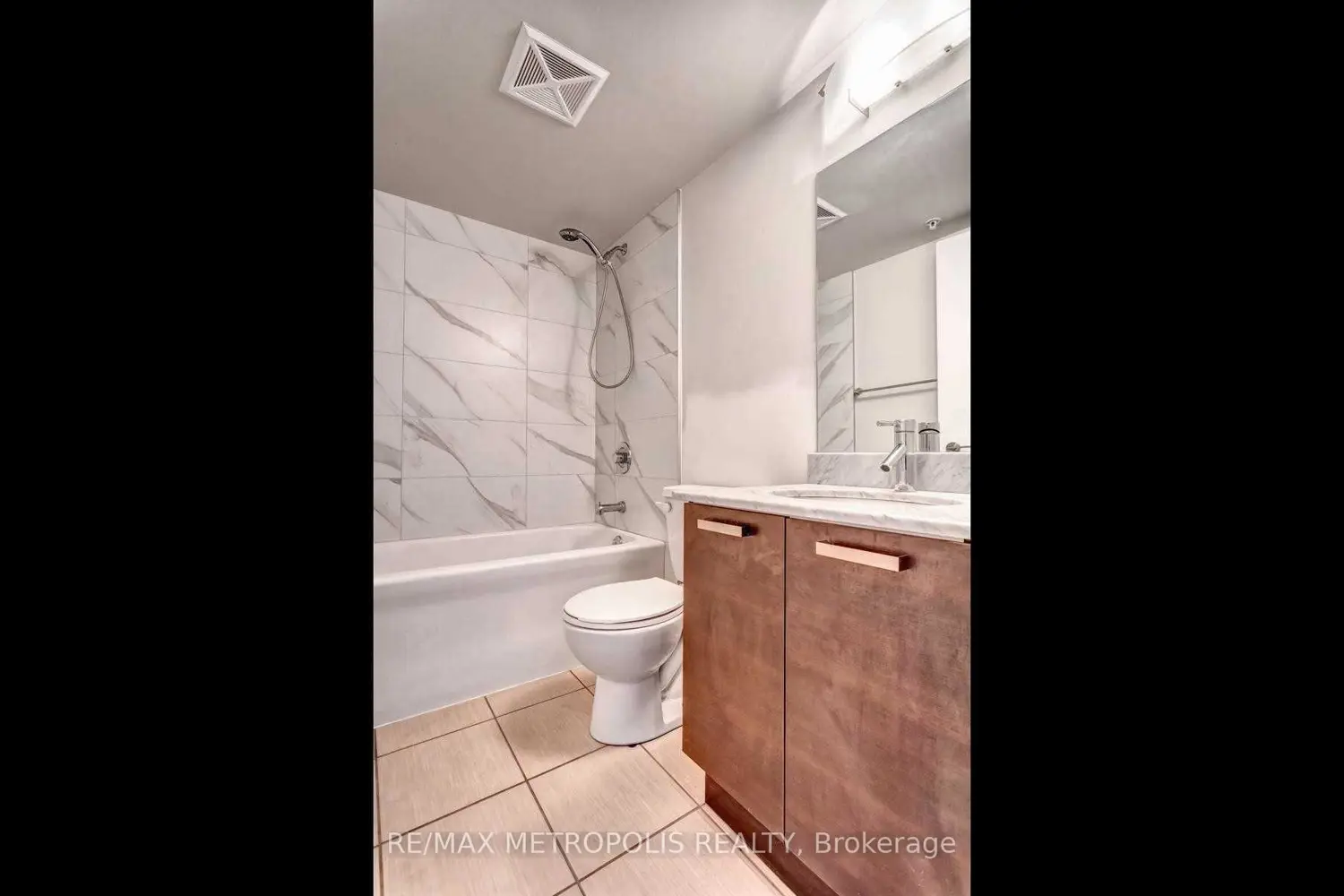 Additional image 16 of 36 Lisgar Street 712E