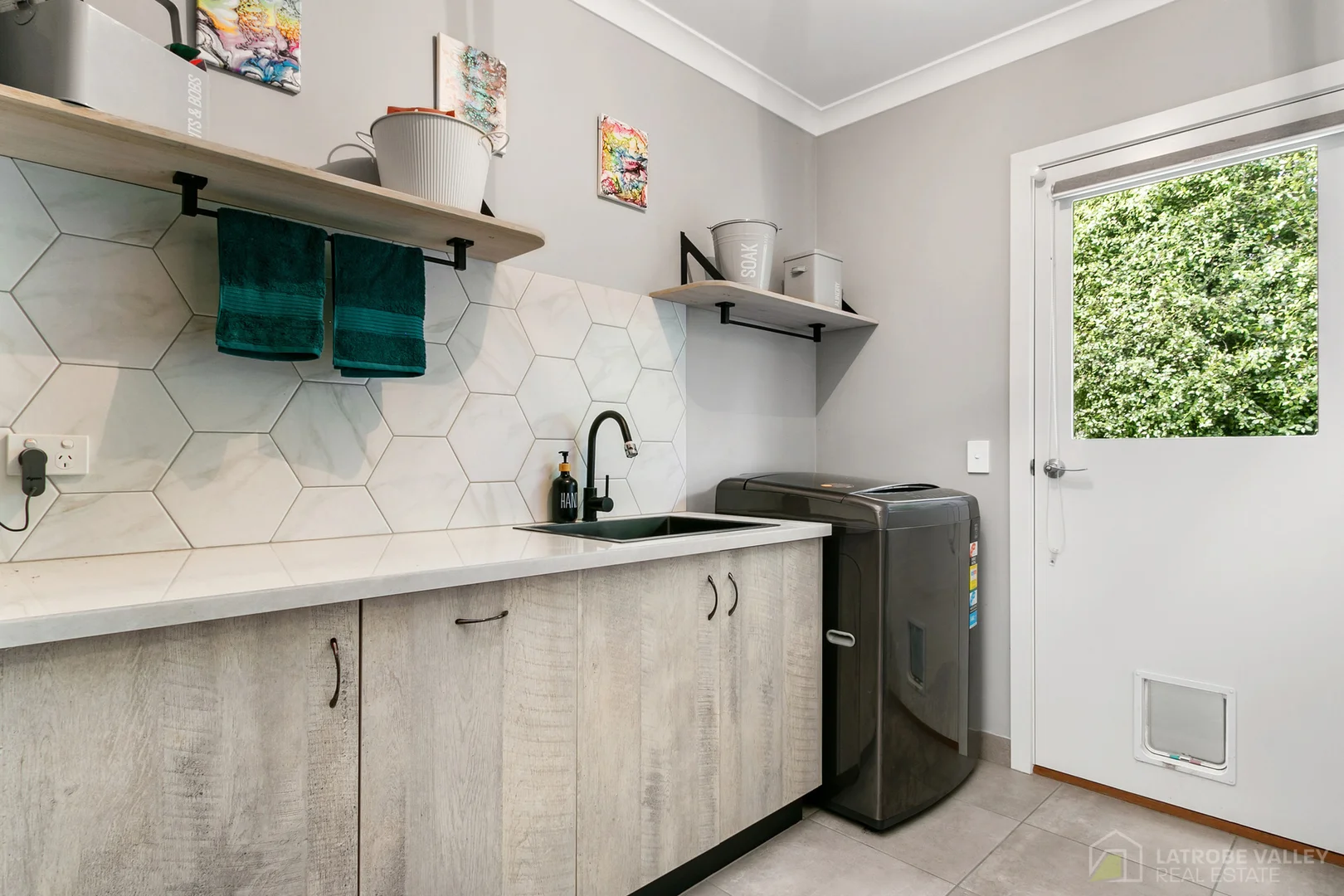 Additional image 23 of 17-19 King Street, Rosedale VIC 3847