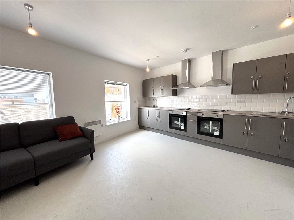 Additional image 2 of 7 bed property to rentBridge Street, Northampton, Northamptonshire NN1