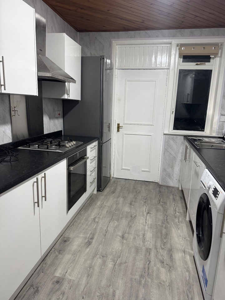 Additional image 10 of 4 Bed Flat, Ferry Road, EH4, N1 7GU