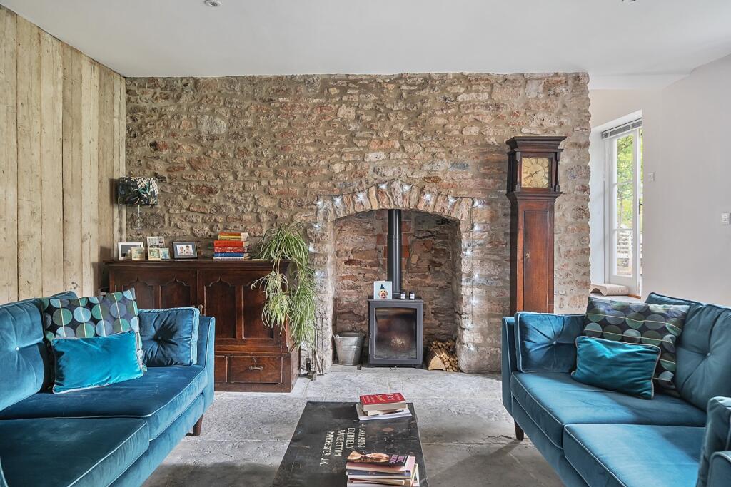 Additional image 3 of Central Wells