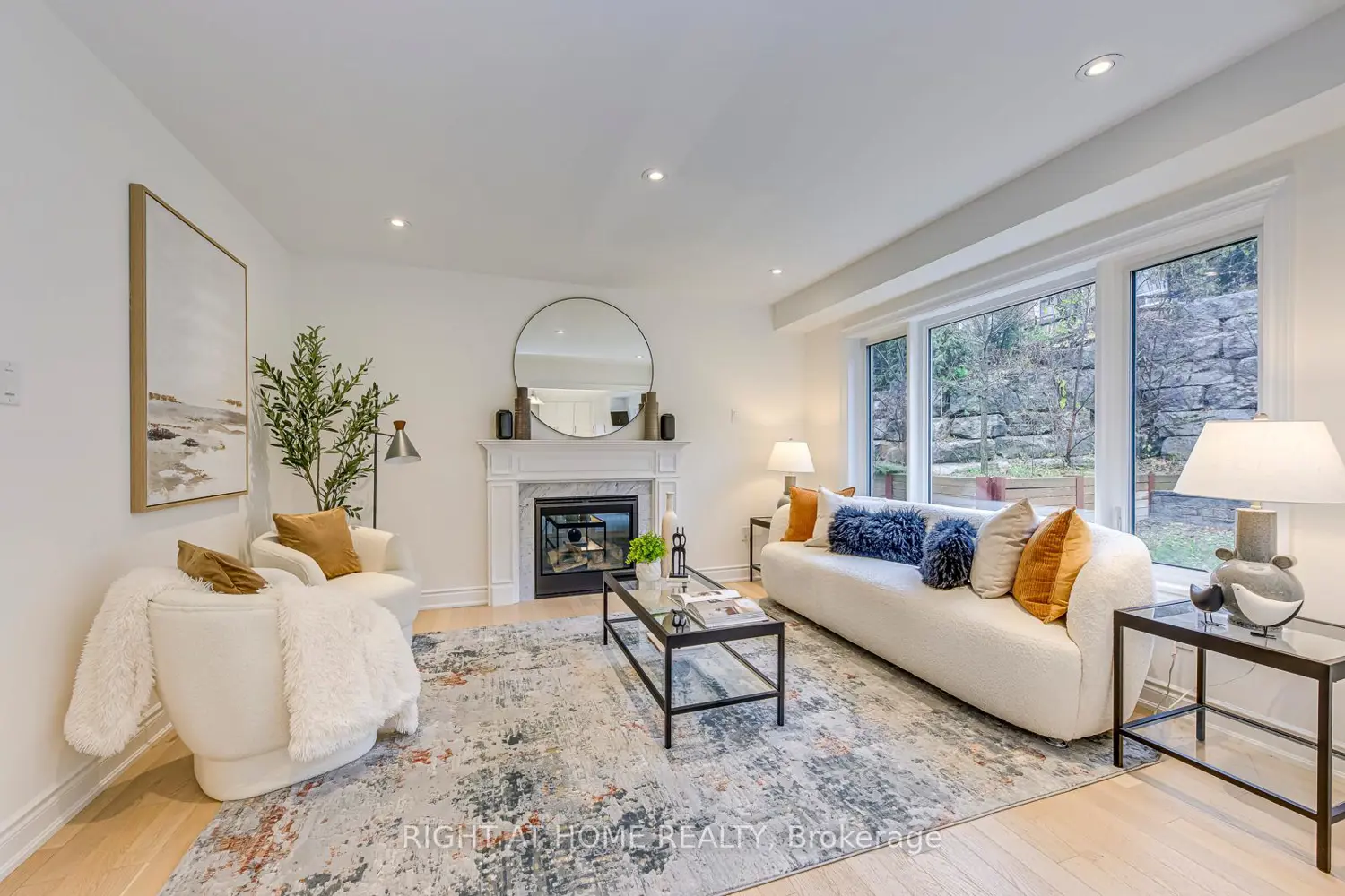 Additional image 3 of 2575 Islington Avenue
