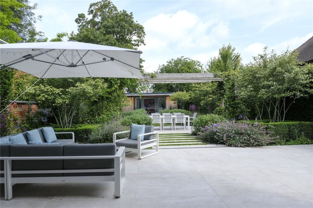 Additional image 17 of 4 bed detached house to rentNorman Avenue, Henley-On-Thames, Oxfordshire RG9