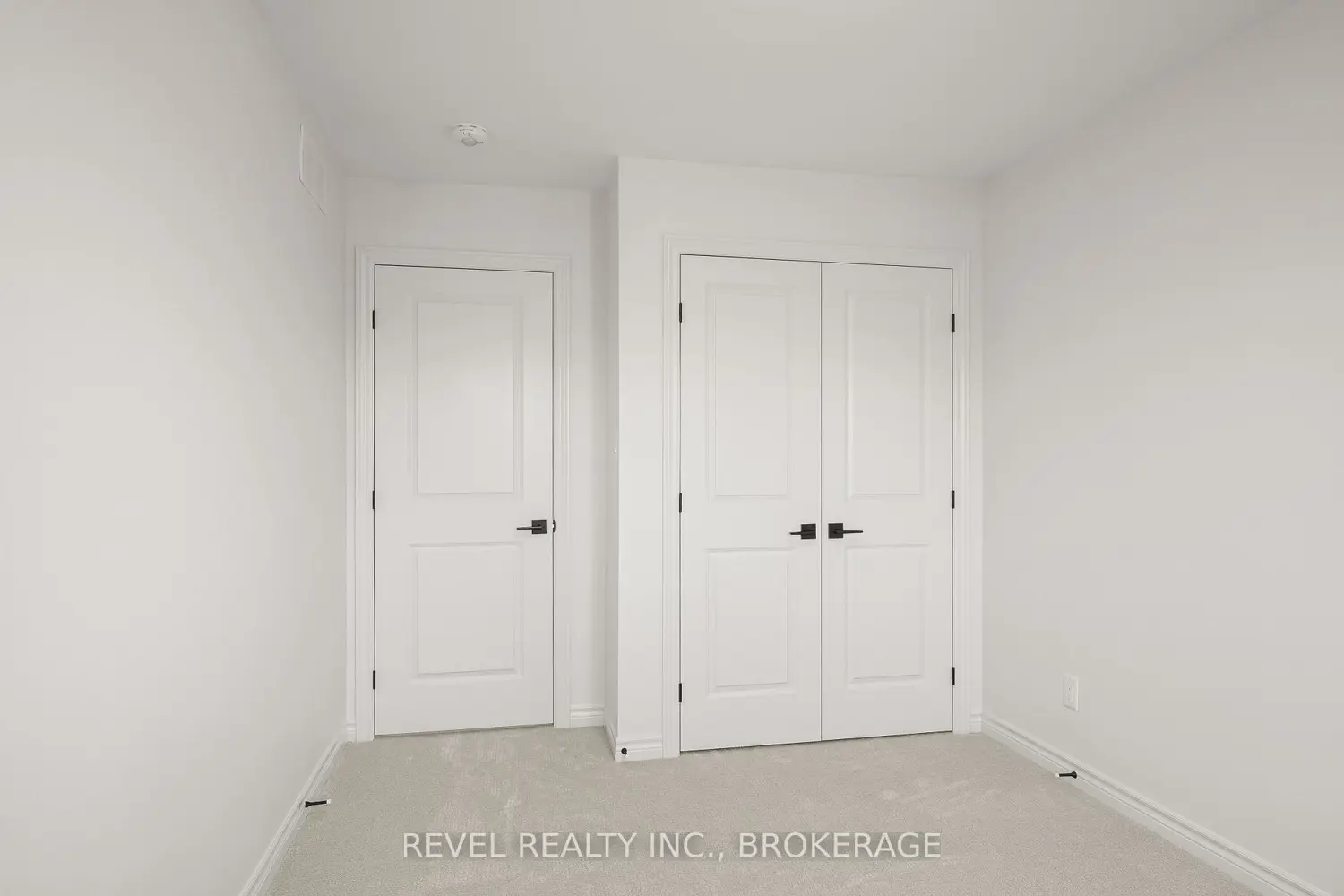 Additional image 16 of 1075 Barrow Avenue