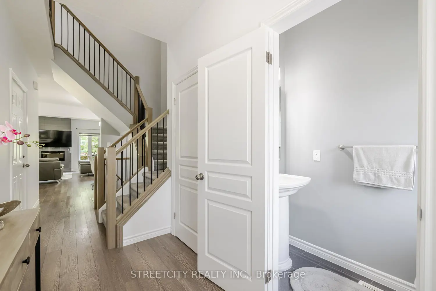 Additional image 5 of 1924 Cedarhollow Boulevard 99