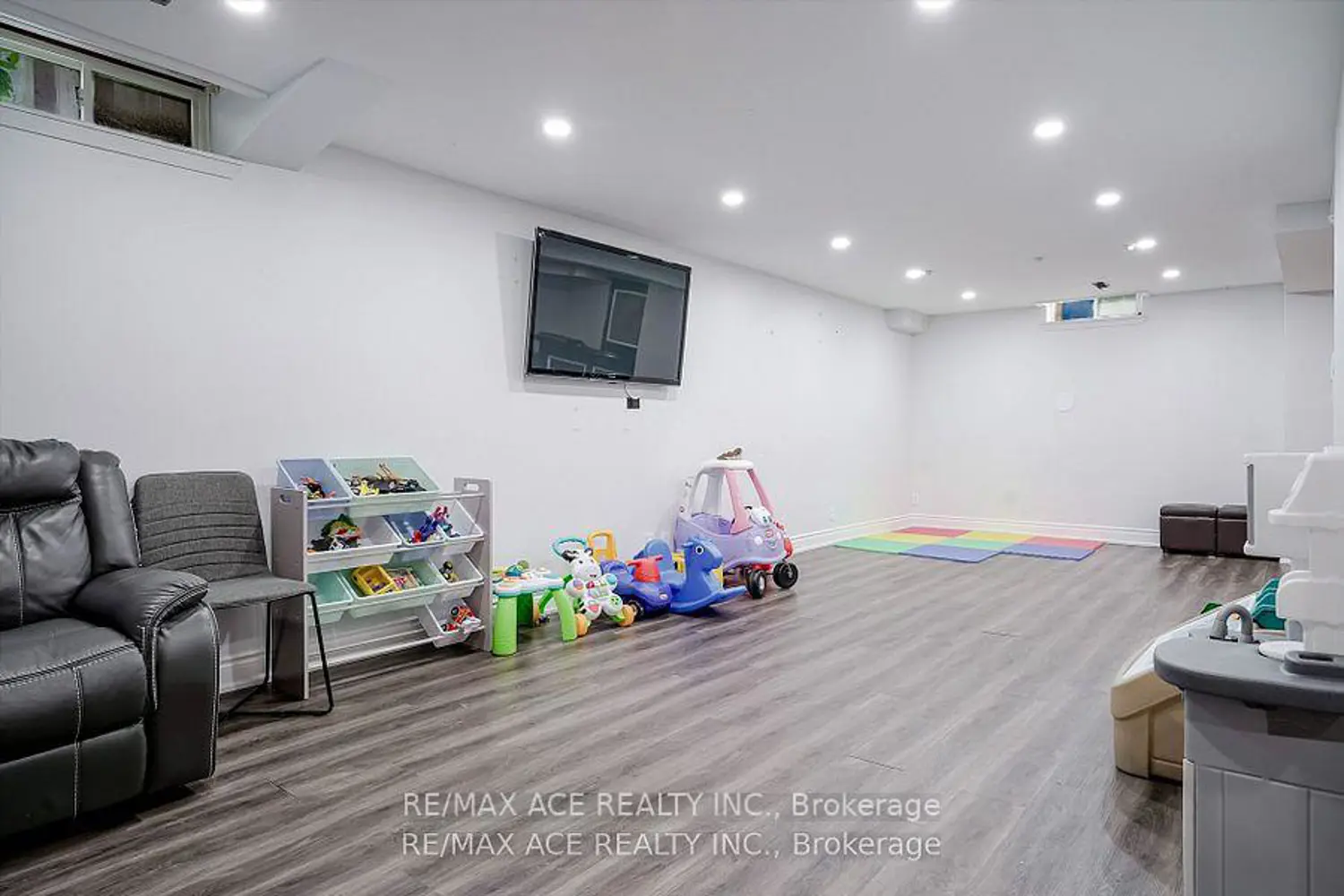 Additional image 17 of 10 Maplewood Drive