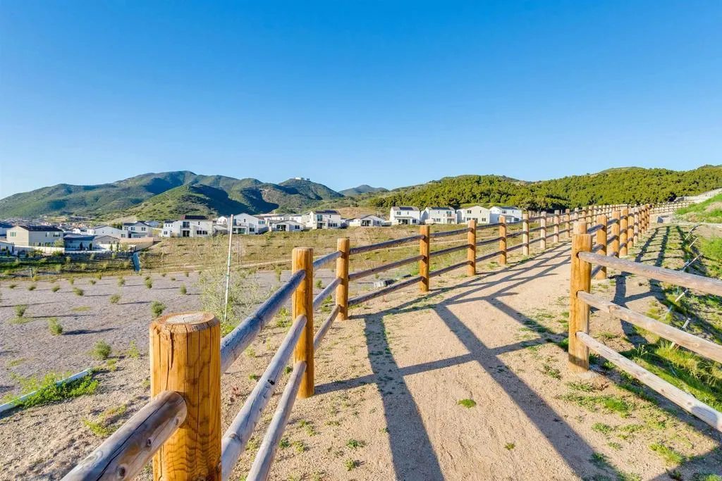 Additional image 43 of 348 Sweet Place, Fallbrook, CA 92028