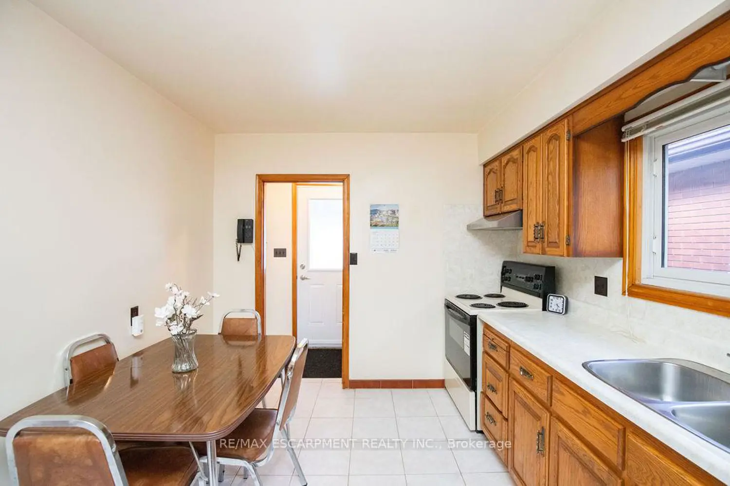 Additional image 5 of 313 Barton Street